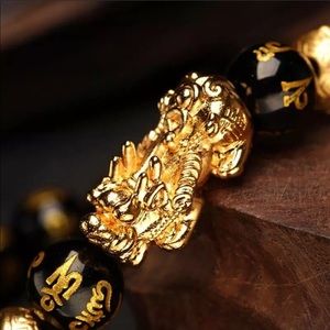 Pixiu Good Fortune Black & Gold Unisex Bracelet